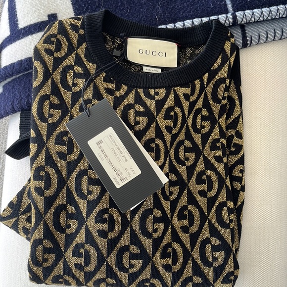 Gucci | Sweaters | Nwt Black And Gold Lame Gucci Long Sleeve Rare Sweater  Perfect For Fallwinter | Poshmark